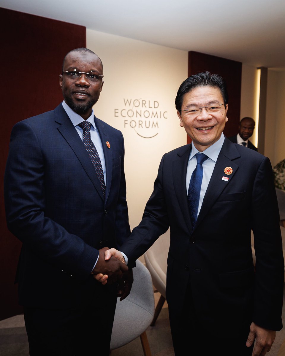 LawrenceWongST's tweet photo. Senegal and Singapore may be geographically distant, but we share a common aspiration to serve as gateways to our respective regions. Glad to meet Prime Minister Sonko of Senegal today. https://t.co/Qum9TmwIix