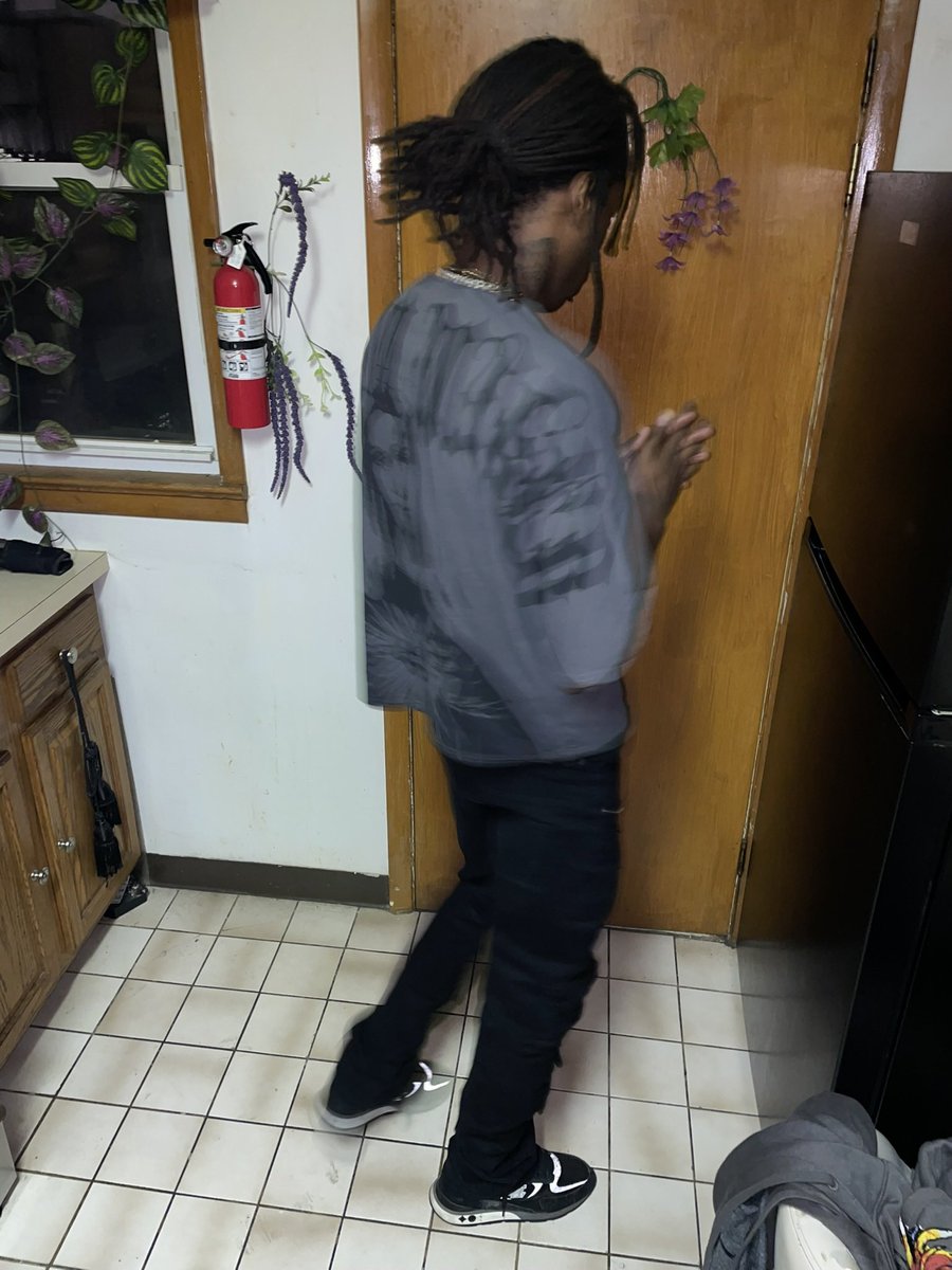 bdg_faneto's tweet photo. “Raccs in raccs inside the safe , got Thots on Thots inside the place 😈” https://t.co/1VyZCHSI0G