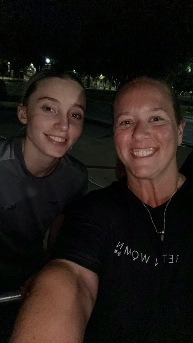 CoachSFaith's tweet image. 1st ever @WNBA game definitely did not disappoint! PAIGE BUCKETS! 🤩
#WingsUp | @paigebueckers1