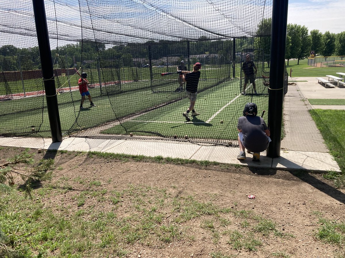 HubmenBaseball's tweet image. Day two was a fun one! Little home run competition and some hot box!