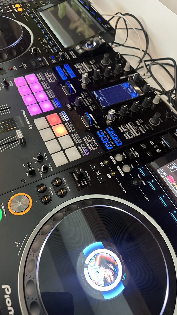 CHRIS CHARMA tweet media