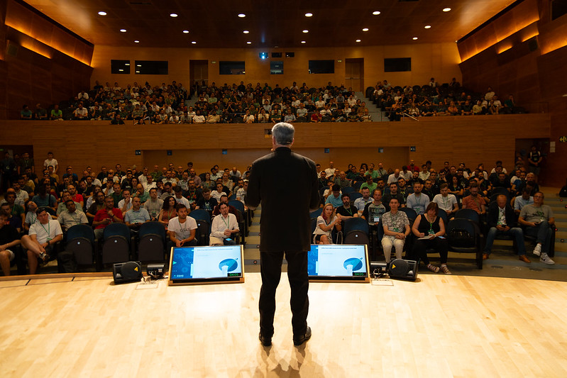 Apiumhub (@apium_hub) on Twitter photo Our event, <a href="/gsas_io/">Global Software Architecture Summit (GSAS)</a>, is around the corner, and we could not be more excited! 👏 We've lined up an incredible program with top-notch speakers, so get ready to learn and get inspired. Regular Tickets are available until next week! 🎟️ gsas.io #softwarearchitecture Our event, <a href="/gsas_io/">Global Software Architecture Summit (GSAS)</a>, is around the corner, and we could not be more excited! 👏 We've lined up an incredible program with top-notch speakers, so get ready to learn and get inspired. Regular Tickets are available until next week! 🎟️ gsas.io #softwarearchitecture