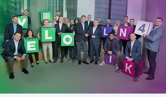 Wybierasz się na wakacyjny wyjazd samochodem?🚘To warto wiedzieć! 
VeloBank i <a href="/Link4pl/">LINK4</a>  zatankują Twój samochód za 200 zł 😎🚗☀️

Więcej informacji znajdziesz tutaj👇
link4.pl/biuro-prasowe/…

Materiał marketingowy