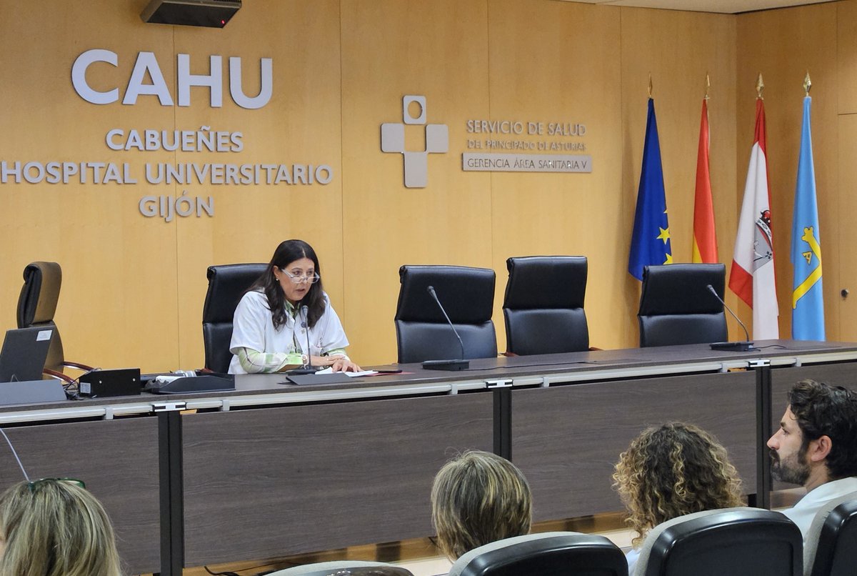 CAHU_Area_V's tweet image. ✅Esta mañana celebramos en el Hospital Universitario de Cabueñes la presentación del nuevo Protocolo de Atención al Trauma Grave, un paso clave para reforzar la coordinación y la respuesta ante situaciones críticas 🚑🧠
La sesión, inaugurada por nuestra directora Isabel…