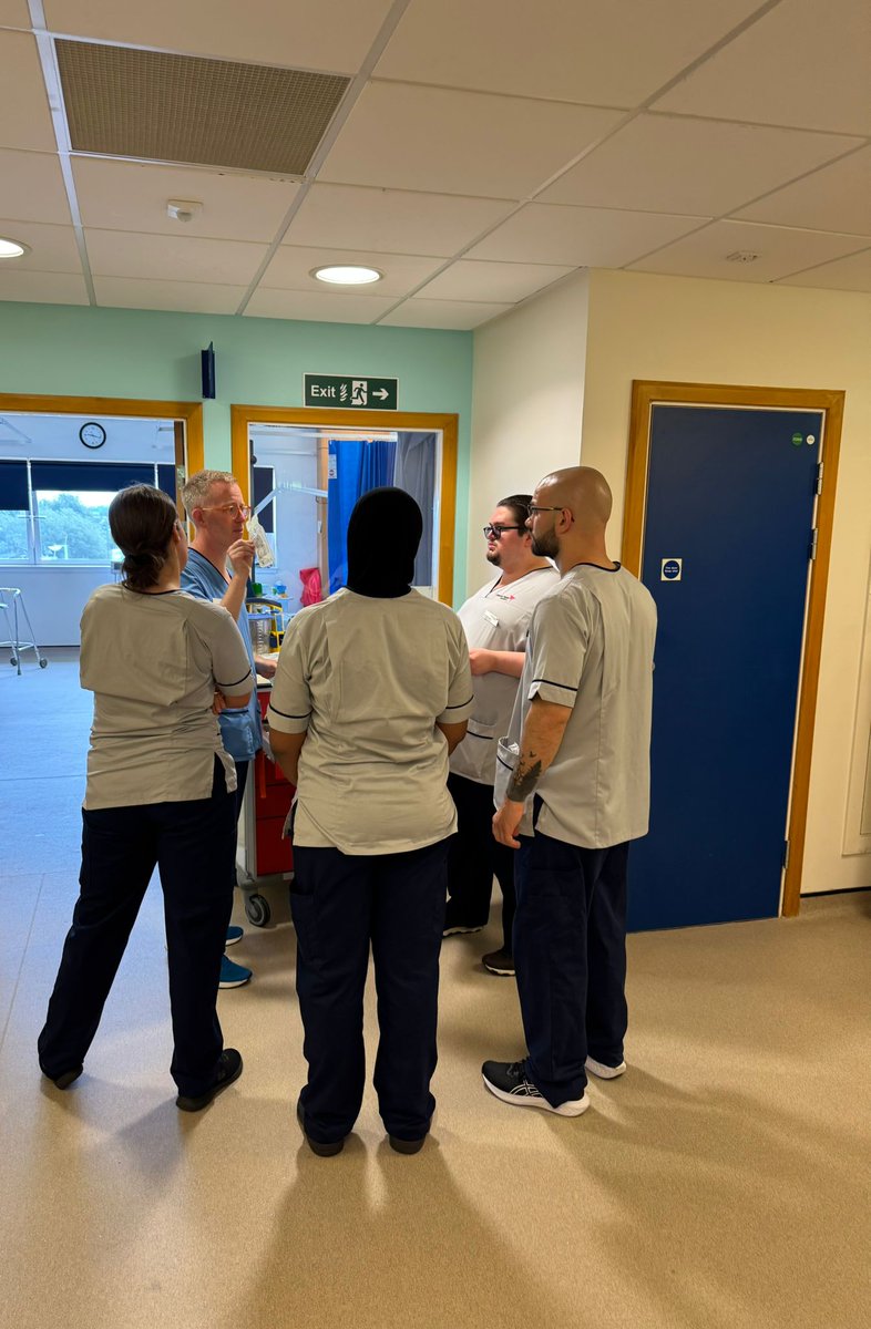 Acute Medicine of The Elderly @RIE (@rieacutemoe) on Twitter photo DCN Craig running the Nursing Students through the arrest trolley post medical emergency in Ward 202. <a href="/EdinburghNapier/">Edinburgh Napier University</a> <a href="/QMUniversity/">QueenMargaretUni</a> <a href="/CNMChris1975/">Chris Findlay</a> <a href="/Michell10251597/">Michellejack</a> <a href="/A_MacLullich/">Alasdair MacLullich</a> #weareMOE #teaching #Nursing #nursingstudents DCN Craig running the Nursing Students through the arrest trolley post medical emergency in Ward 202. <a href="/EdinburghNapier/">Edinburgh Napier University</a> <a href="/QMUniversity/">QueenMargaretUni</a> <a href="/CNMChris1975/">Chris Findlay</a> <a href="/Michell10251597/">Michellejack</a> <a href="/A_MacLullich/">Alasdair MacLullich</a> #weareMOE #teaching #Nursing #nursingstudents