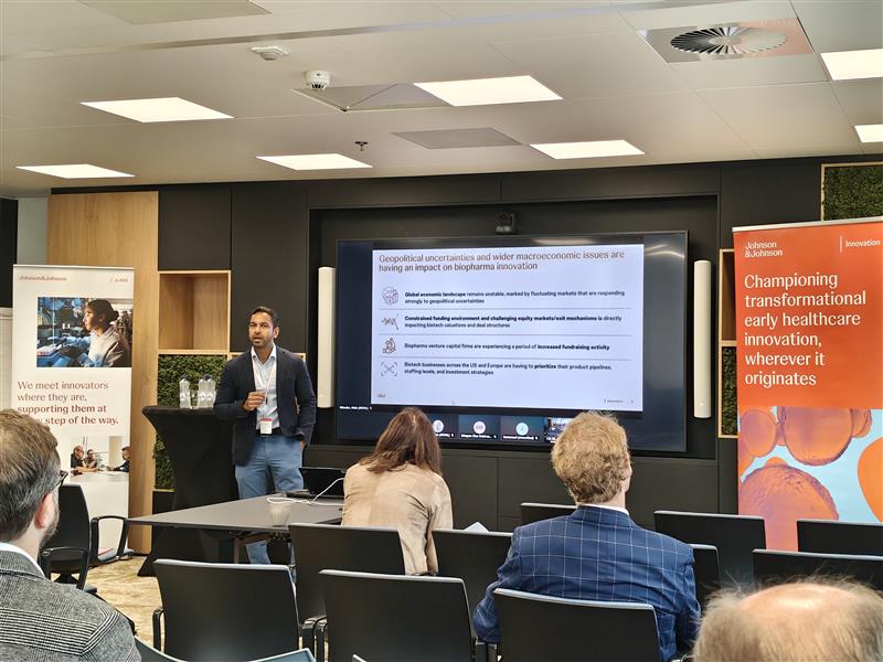 JLABS's tweet image. Mandeep Dhillon from J&J's sourcing team is first up to share the current state of affairs in life sciences innovation in Europe.