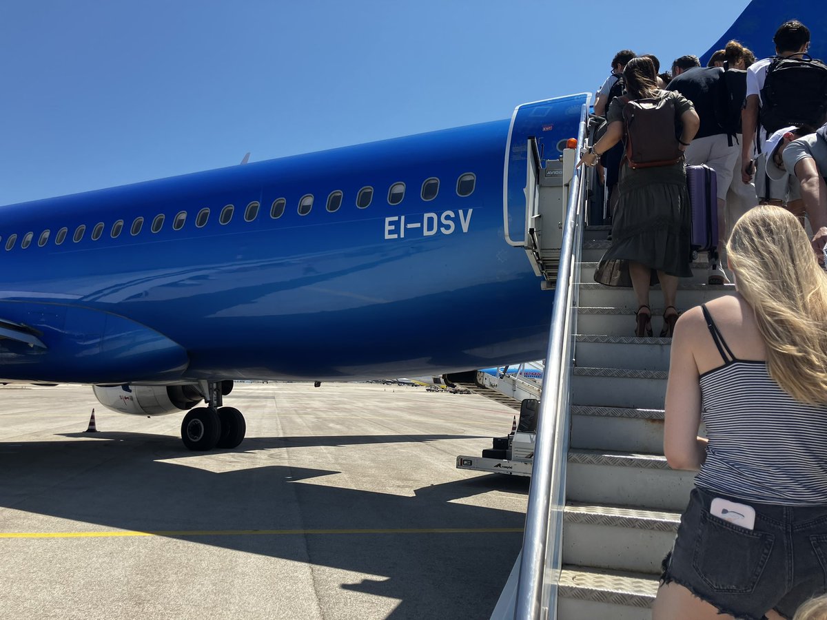 Here we go…
Bari ➡️ Rome ➡️ Montreal ➡️ Edmonton
Roughly 24 hours door to door.