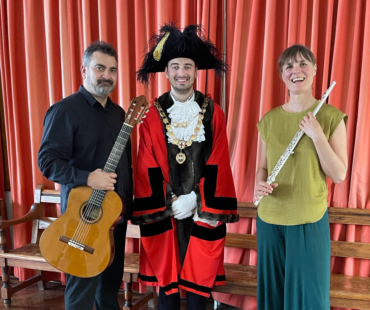 brislordmayor's tweet image. Absolute pleasure to experience the music of the Duo Avana group on Sunday! 🪈
Their goal is to spread the joy of guitar and flute music inspired by composers from the seas of Japan to the fields of Somerset 🎸
Find out more here 👇
guitarflute.net