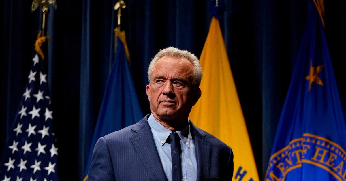 Kennedy’s new vaccine panel loses member ahead of first meeting, HHS says

ケネディ新設のワクチン諮問委、初会合前に委員が辞退とHHS発表

米国保健福祉省長官ロバート・F・ケネディ Jr. が今月任命した米疾病対策センター（CDC）ワクチン諮問委員会 ACIP