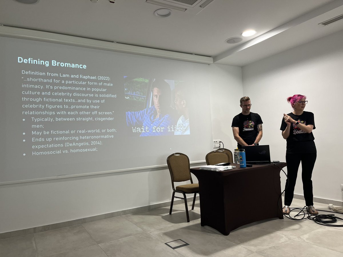 PowerOfPrestige's tweet image. A really interesting and entertaining presentation by Tanya Cook and Patrick Munnelly on the bromance of Hugh/Wolverine and Ryan/Deadpool - very committed to the theme with their matching shirts