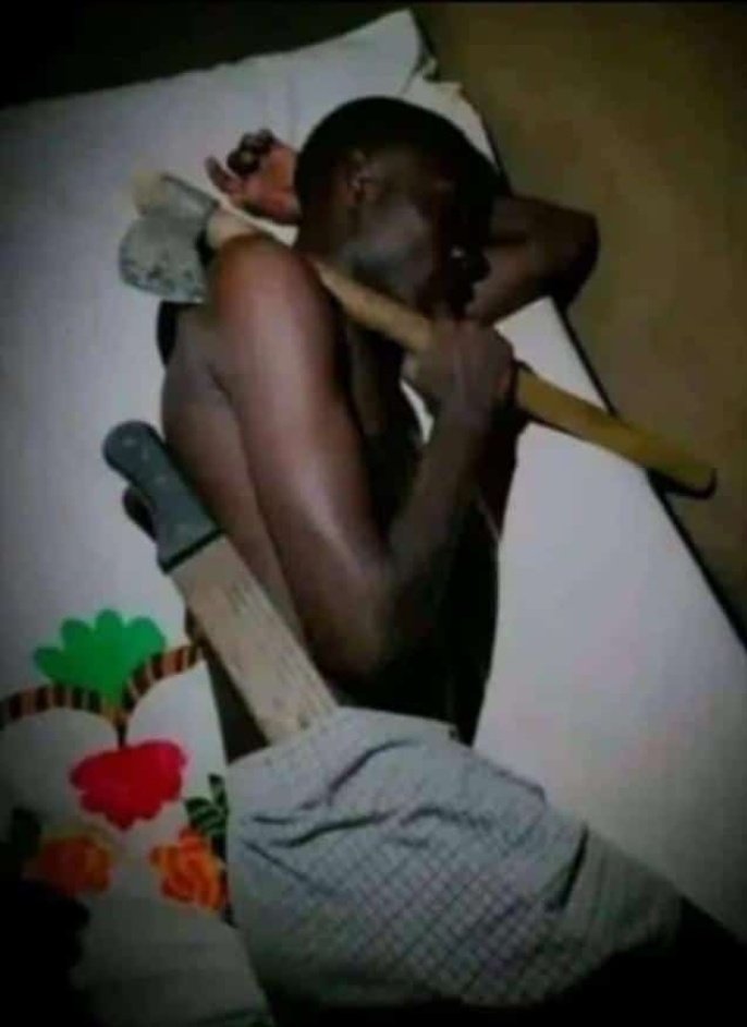 Just retweet 

#OccupyStatehouse2025 
#SiriNiNumbers