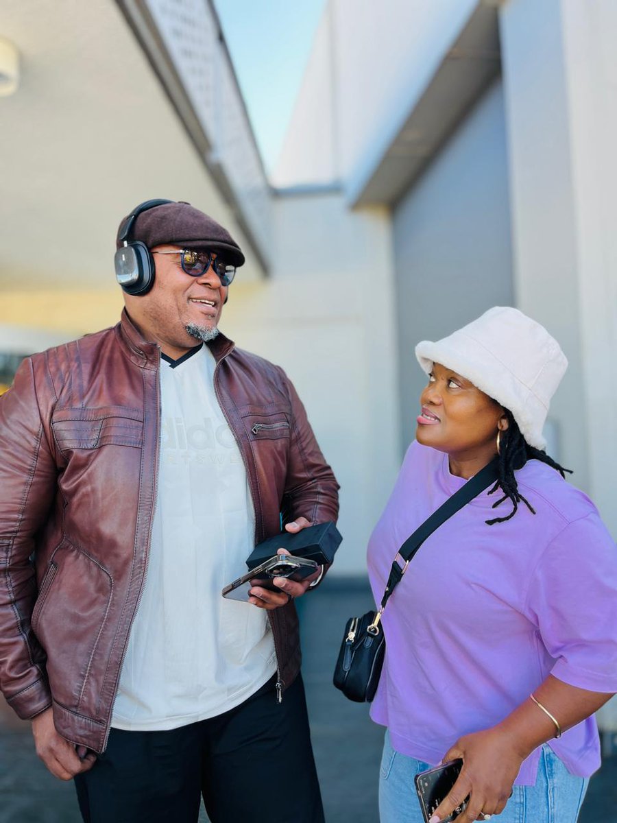 lingejadezweni's tweet photo. We're celebrating 31 Years of Marriage today with my girlfriend, colleague in ministry, travel companion, my smile keeper! ππͺπΎ
To God be the glory! ππ½β₯οΈπ₯°
#ToFindAndToKeep #31YearsOfMarriage #MarriageStillWorks #ItsALoveThing #Anniversary https://t.co/V7YX5MzMaZ