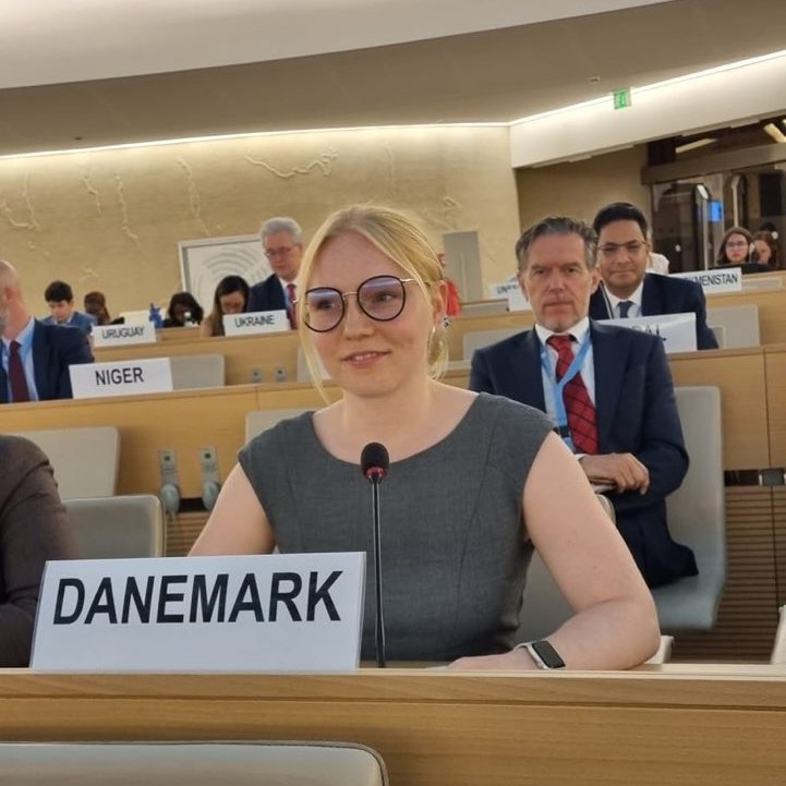 DKUNmisgva's tweet image. Yesterday, 🇩🇰 UN Youth Delegates delivered a statement during #HRC59 🇺🇳
They urged States to strive for #genderequality & societies where having children is a choice of desire ❤️
All women & girls have the right to freely decide when, how & if they wish to have children 🙌