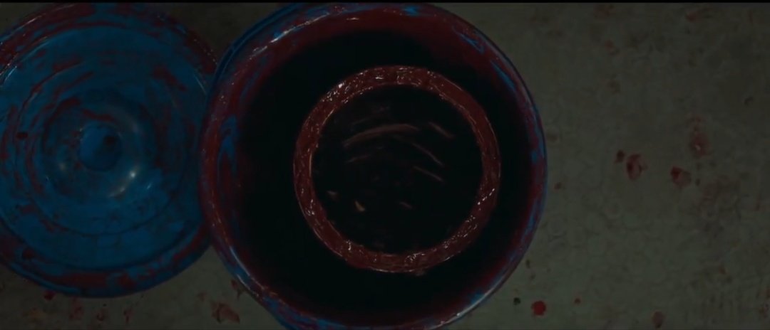 ddazzledw's tweet photo. TRIGGER WARNING❗️
Seeun: aku ingin menggambar laut
Eunseo: laut kok warna merah (langsung ambil warna biru, ngewarnain disamping tong itu)

Sehyun dari kecil hidupnya udh banyak tekanan, gede2 malah dijebak bpknya pula

#HunterWithAScalpelEp7 https://t.co/tH5FJEvJ2o