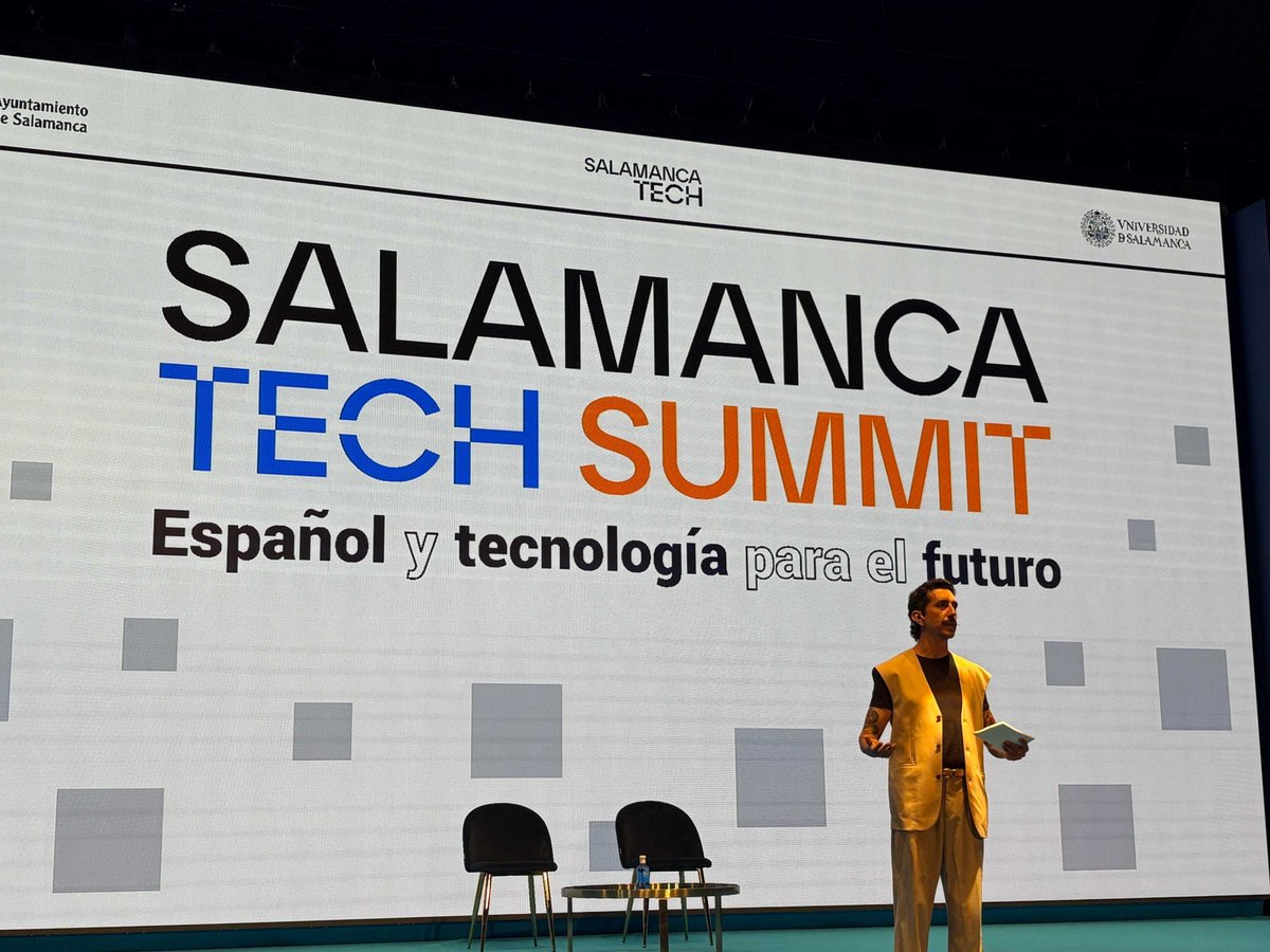 Salamanca Tech (@salamancatech) on Twitter photo <a href="/copernion/">Copernion</a> <a href="/viewnext/">Viewnext</a> <a href="/CGCarbayo/">Carlos García Carbayo</a> <a href="/corchadojm/">Juan Manuel Corchado</a> <a href="/jcyl/">Junta de Castilla y León</a> <a href="/usal/">Universidad de Salamanca</a> <a href="/aytoSalamanca/">Ayuntamiento Salamanca</a> <a href="/FOROADR/">FORO ADR</a> 🔬 ¡Momento de #ciencia y divulgación!
<a href="/Marronhormi/">Jorge Marrón Martín</a> de <a href="/El_Hormiguero/">El Hormiguero</a> nos demuestra cómo la ciencia también emociona en el #SalamancaTechSummit25 <a href="/copernion/">Copernion</a> <a href="/viewnext/">Viewnext</a> <a href="/CGCarbayo/">Carlos García Carbayo</a> <a href="/corchadojm/">Juan Manuel Corchado</a> <a href="/jcyl/">Junta de Castilla y León</a> <a href="/usal/">Universidad de Salamanca</a> <a href="/aytoSalamanca/">Ayuntamiento Salamanca</a> <a href="/FOROADR/">FORO ADR</a> 🔬 ¡Momento de #ciencia y divulgación!
<a href="/Marronhormi/">Jorge Marrón Martín</a> de <a href="/El_Hormiguero/">El Hormiguero</a> nos demuestra cómo la ciencia también emociona en el #SalamancaTechSummit25