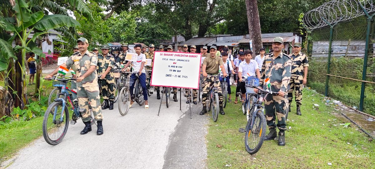 BSF_Guwahati's tweet photo. #Bordermen of 138 Bn under @BSF_Guwahati Ftr, along with students and villagers, organised a Cycle Rally under the theme of "Ek Bharat Shreshtha Bharat" highlighting India’s rich cultural diversity and spreading the message of national unity among the border population. https://t.co/L6u63bOtFP