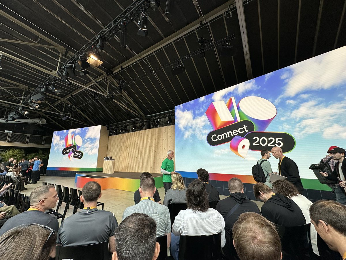 tenhobi's tweet image. Delighted to be at #GoogleIOConnect with @netglade and @FlutterPrague. 

Time to discover what’s in store for #Flutter, #BuildwithGemini, #Firebase and the entire Google ecosystem. 🐟