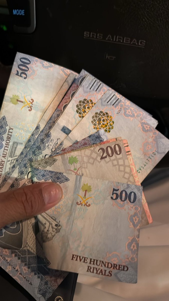 أسلوب الكتابة غني بالمعلومات وممتع.  مجد للمؤلف لكتابة مثل هذه المقالة الشاملة والمنظمة بشكل جيد.  كيندال ياني