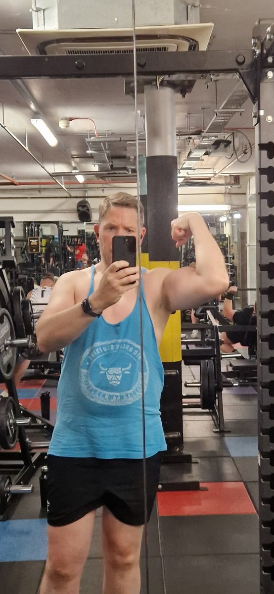 GavinWi79234383's tweet photo. Back to the grind after a few days escaping last week. Projecr GROW back in force πͺπͺ #bodybuilding #muscles #bigbiceps #sunsoutgunsout #gymbox #gymboxbank https://t.co/ktn4Oi4JFJ
