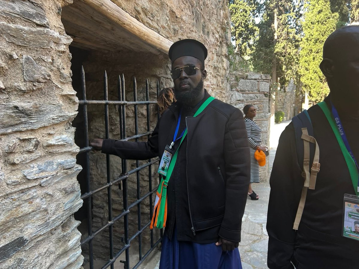 mgrachijapm's tweet photo. ☦️🙏 PÉLÉRINAGE NATIONAL ORTHODOXE 2025:
JOUR 1: 
☦️PHOTOS DE LA VISITE DU MONASTÈRE DE  KAISARIANI 
Mercredi 18 Juin 2025
#achija #pelerinage #orthodoxe #Grece 🇬🇷 #chretien #foi https://t.co/tJP0rmlyIg