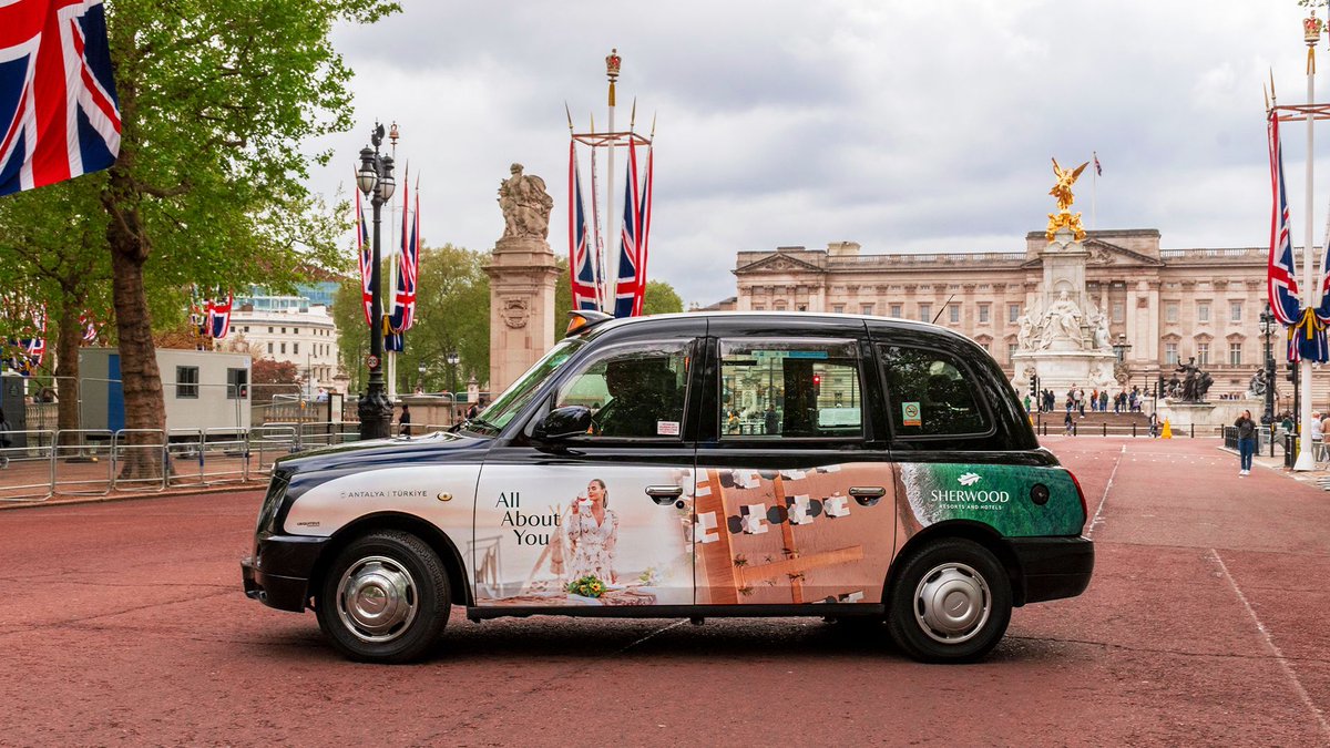 UbiquitousTaxis's tweet image. Advertising campaigns for hotel operators isn't limited to conventional formats. This Ubiquitous effort for @SherwoodHotels proves that a trip down the high street can turn into a trip down the runway!
#brandawareness
#taxiadvertising
#creativeadvertising