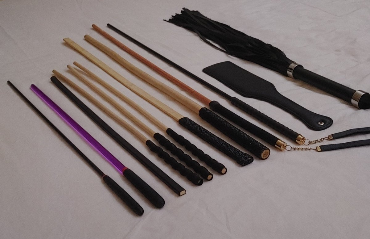 노쇼내는 새끼들 개극혐이다진짜.
개빡치는데 당장 올새끼 없나 
스팽 이벤 해줌ㅎ.ㅎ 
.
.
#스팽키 #스팽 #멜섭 #마조 #펨돔