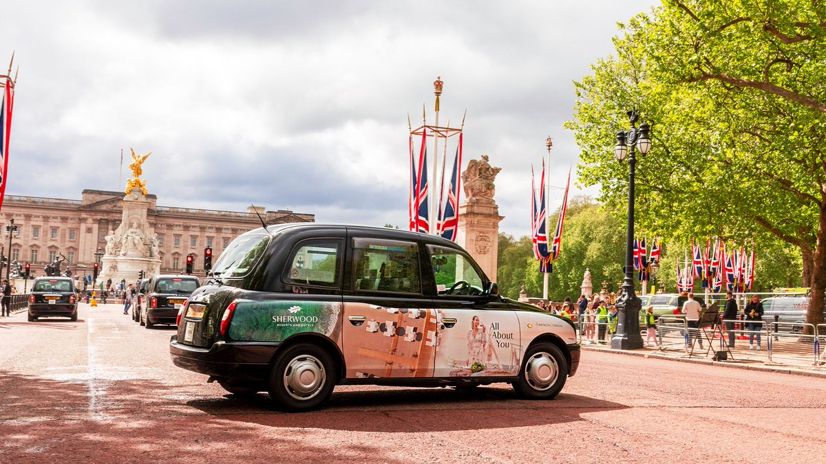 UbiquitousTaxis's tweet image. Advertising campaigns for hotel operators isn't limited to conventional formats. This Ubiquitous effort for @SherwoodHotels proves that a trip down the high street can turn into a trip down the runway!
#brandawareness
#taxiadvertising
#creativeadvertising