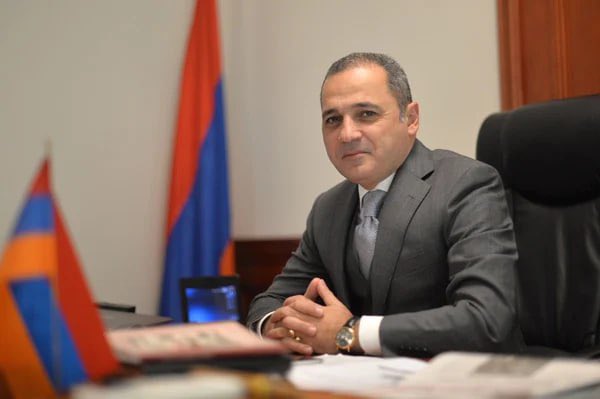 KarinaKarapety8's tweet image. Media: Colonel Mihran Makhsudyan has been detained, and a search is being conducted in the house of former Syunik governor Vahe Hakobyan.
#Armenia #opposition #PoliticalRepression
