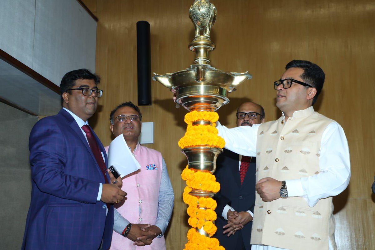 MEAIndia's tweet photo. A 3-day Regional Passport Officers' Conference and the celebration of 13th Passport Seva Divas was held in New Delhi from June 23-25, 2025.

In his message, EAM @DrSJaishankar congratulated all partners of the Passport Seva Programme for their dedication in rendering passports and related services collectively to our citizens. ( EAM’s Message : https://t.co/6YnhWJcF14 )

MoS @PmargheritaBJP presided over the high level segment, joined by Secy (CPV & OIA), and JS (PSP & CPO). The RPOs conference witnessed stakeholders of Passport Sewa Programme discuss & deliberate on operational & policy matters with an objective to make further improvements in passport services.