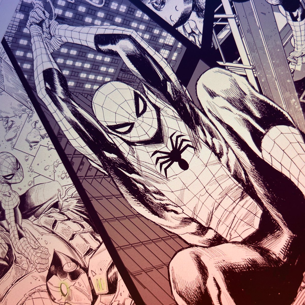 Ultimate Spider-Man 18 in Stores. #Marvel #JonathanHickman #MarcoChecchetto #EricArciniega #comics #ncbd #comicbooks #spiderman #UltimateSpiderMan
