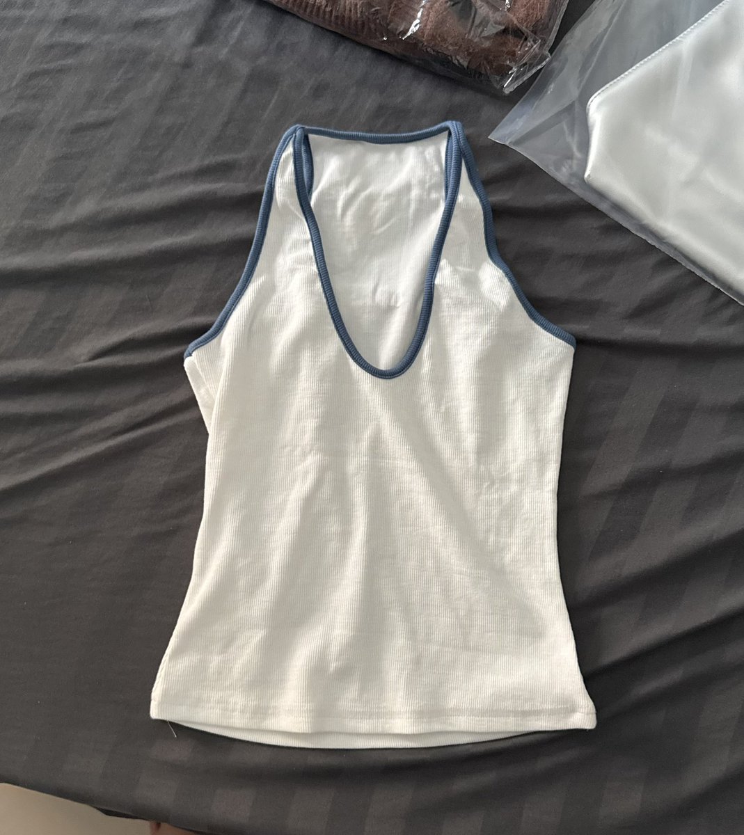 qtievcoco's tweet photo. เสื้อไม่เคยใส่ขอซีซั่น ขอ90บาท

#ส่งต่อเสื้อผ้า #ส่งต่อเสื้อผ้ามือสอง #เสื้อผ้ามือสอง #ส่งต่อcintage #ส่งต่อเสื้อผ้ามือ2  #โล๊ะตู้ #ส่งต่อstylist https://t.co/H5vuEUFaVW