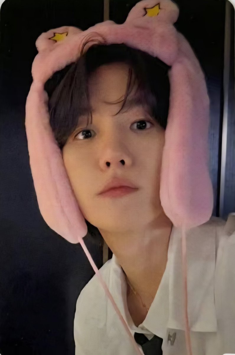 kirby baekhyunee ( ｡ •̀ ֊ •́ ｡)