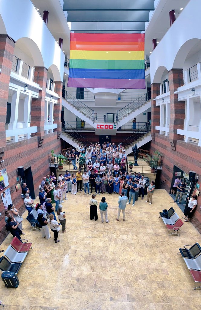 FscCcoo's tweet photo. 📢Hoy participamos en la lectura del manifiesto dentro de los actos de @ccoosevilla para el Orgullo 2025

⭕Desde nuestro provincial estamos comprometidas y comprometidos con la defensa de los derechos del colectivo🏳️‍🌈🏳️‍⚧️ https://t.co/SrFpeiFtt4