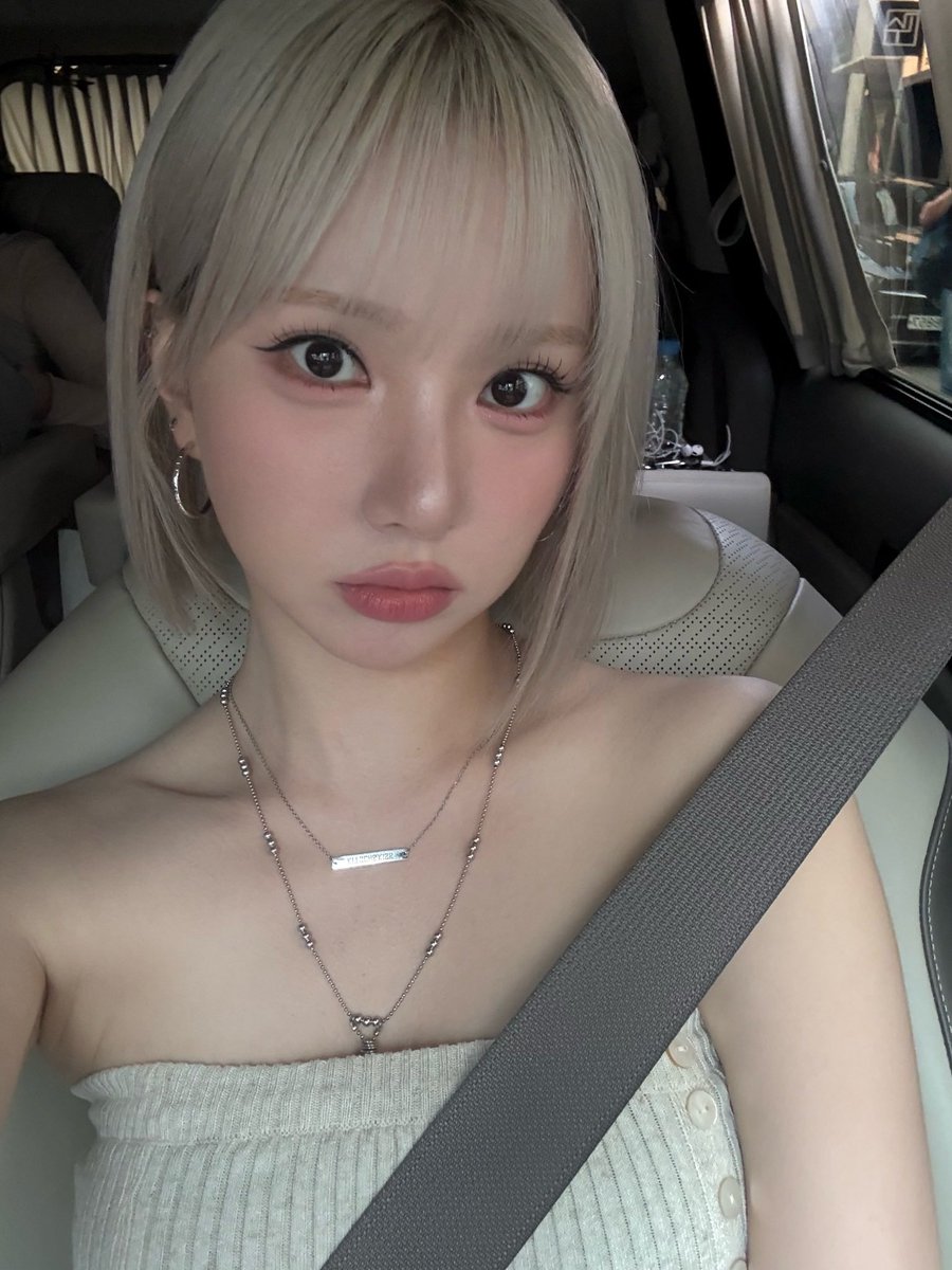 🤍🤍

#비비지 #VIVIZ
#은하 #EUNHA