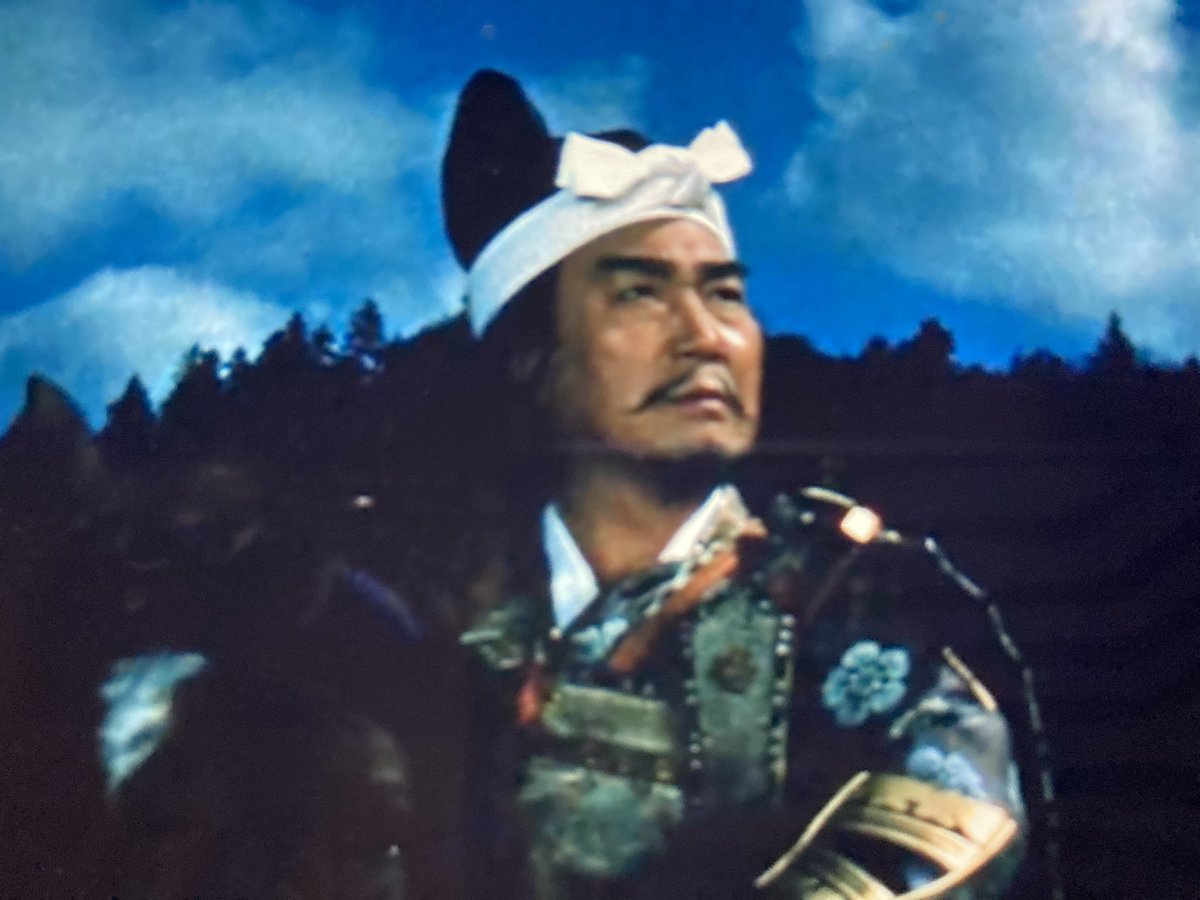 もーのすけ (@monosuke_) on Twitter photo 「富士に立つ若武者」(1961)
大河ドラマの石坂浩二とはまた違う頼朝像🗻 「富士に立つ若武者」(1961)
大河ドラマの石坂浩二とはまた違う頼朝像🗻