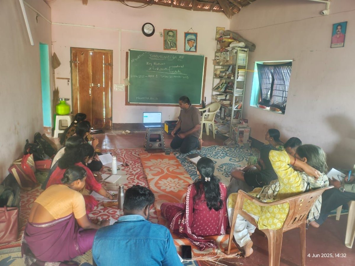 4–5 June 2025: As part of our efforts to better serve communities, @LibTechIndia team conducts a capacity building training for CSO partner Jagruti in Belagavi, Karnataka on #Janmanrega app to support MGNREGA workers’ access to information. #DigitalGovernance