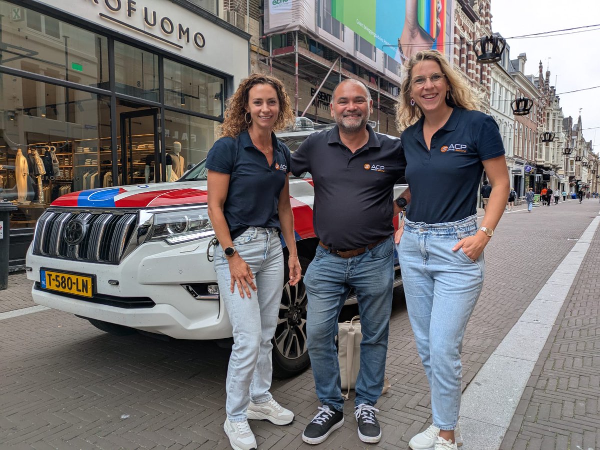 Vandaag is <a href="/Bestuurder_ACP/">Bondsbestuurder/Woordvoerder - Politievakbond ACP</a> Patrick Fluyt samen met onze vakbondsadviseurs aanwezig in #denhaag bij de #NAVO-top. Mooi om van dichtbij te zien waar de Nationale #politie toe in staat is. Dikke pluim voor alle #politiemensen in Den Haag, maar ook daarbuiten.