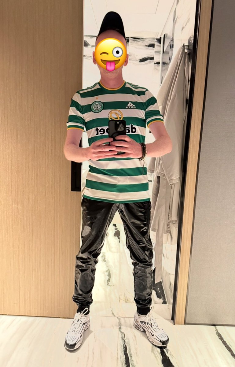 Morning horny fuckers 😈😜💦🧢👟