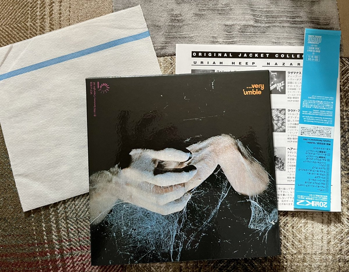 TRextasyBand's tweet photo. Listening to ‘Very ‘Eavy Very ‘Umble’ by Uriah Heep. This is a lovely glossy mini-lp-cd Japan import. Beautiful replica of the original with an open-out sleeve and lyric sheet & obi. #uriahheep #davidbyron #mickbox ##paulnewton #ollieolsson #Kenhensley #1970s #1970 #rock https://t.co/UL71KNwsu3