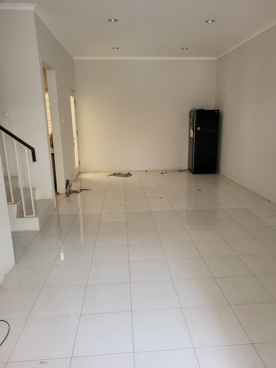 ranggiputra's tweet photo. Hello Guys, mau jual rumah karena pindah kerja. Here we go! 

Loc: Ciater, Serpong 
LT/LB: 105/110m2 
KT: 3+1 
KM: 2+1 AC: 3 
WtrHeater: 2 
Carport: 1
PLN: 5500
Air Tanah 
Jalan bs 2 mobil 
Cluster One Gate System 
Tol 3.5KM, Pasar 3.5KM, Sekolah <1KM  

Harga 1.75M NEGO https://t.co/4HUMfQmEDi