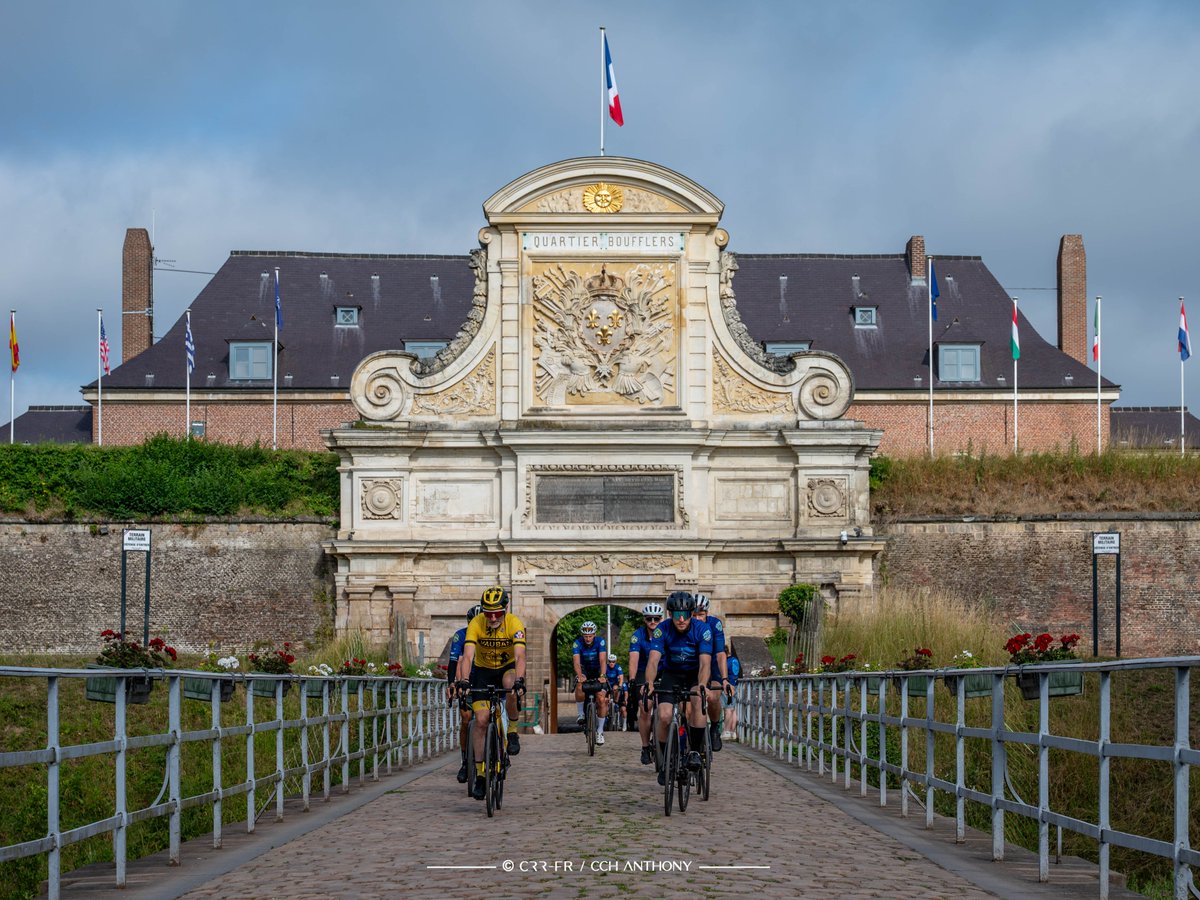 RRCFrance's tweet image. 🚴♂️The #TourDeNATO set off today from the #CitadelOfLille, HQ of @RRCFrance.
Two RRC-FR members joined the @NATOJFCBS team for the ride toward @SHAPE, showing true Alliance spirit 💪
An event that pays tribute to 76 years of peace & cooperation.
#WeAreNATO #StrongerTogether