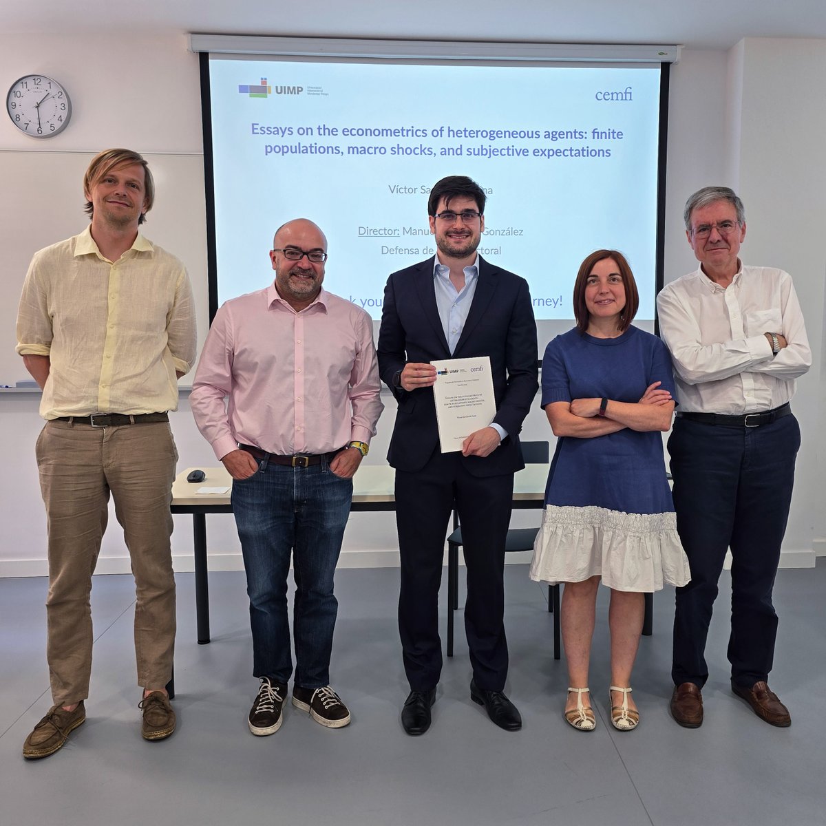 CEMFInews's tweet image. Congratulations to Víctor Sancibrián for successfully defending his Ph.D. thesis at CEMFI!. Thanks to Aureo de Paula @PaulaAureo, Laura Hospido and Geert Mesters for serving in the Thesis Defense Committe and to Víctor’s advisor Manuel Arellano @manolo_arellano