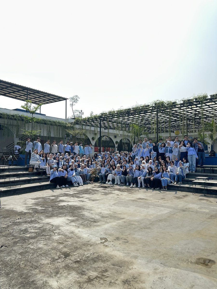 issastweet's tweet photo. psiko meetup today! https://t.co/alTwuSBMw3