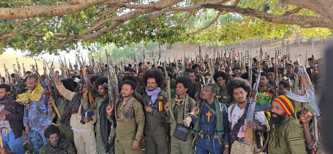 ⚡️Over 31 regime soldiers confirmed killed and 65+ injured in June 23–24 clashes across Lasta and Gidan Woredas (📍North Wollo Zone, Amhara Region, Ethiopia). Fano seized over 600 kalashnikov rifles, 280 MG magazines and 13 black rifles.

#Amhara_War_Updates