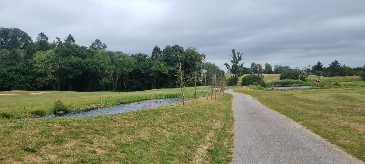 GroupKraken's tweet photo. 🏌️‍♂️ It’s Not Every Day You’re on a Golf Course… Not Golfing!
We might not have had clubs in hand, but we still managed a hole-in-one 👷‍♂️💪

The Kraken Group team has been out on a beautiful course this week, laying tarmac footpaths that blend seamlessly into the natural landscape. https://t.co/ylV6umFWDS