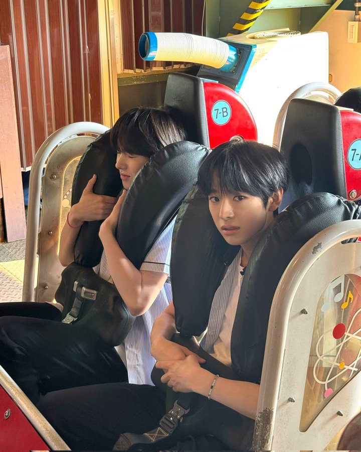 ใครหลอกน้องไปเล่น