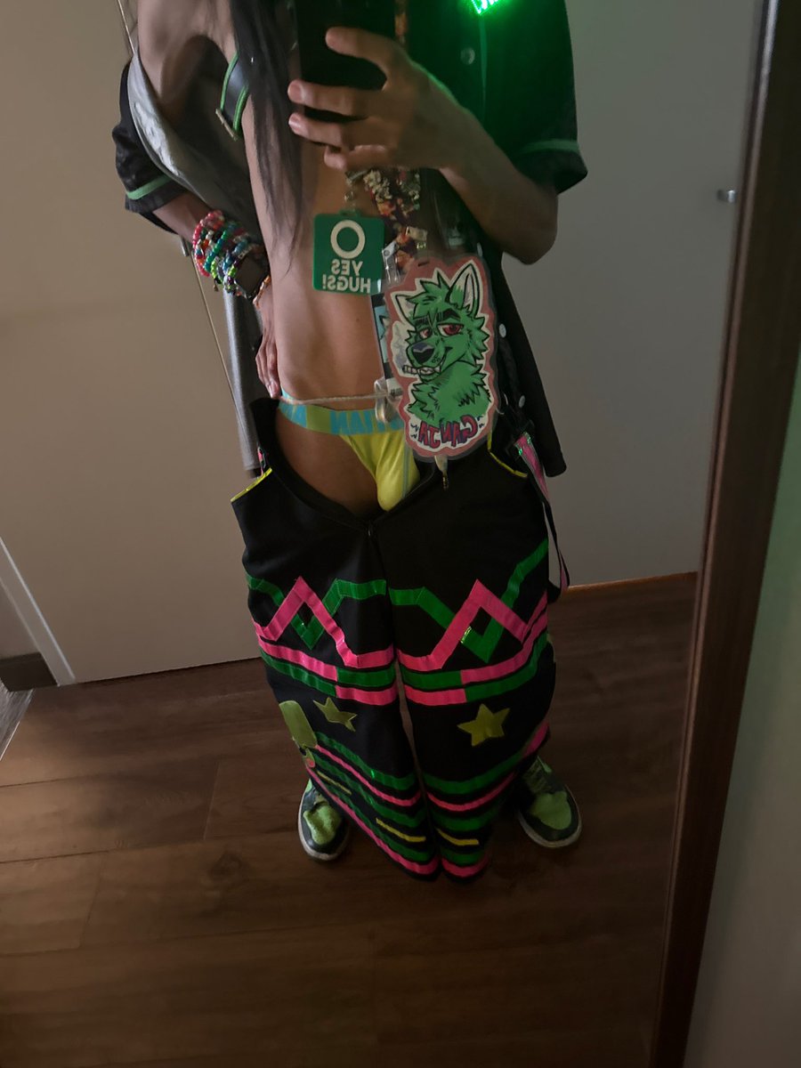 Ganja_Fox420's tweet photo. Big boy hehe #nsfw #furry #gay #raver #dom #daddydj https://t.co/apTOtZ9L7o