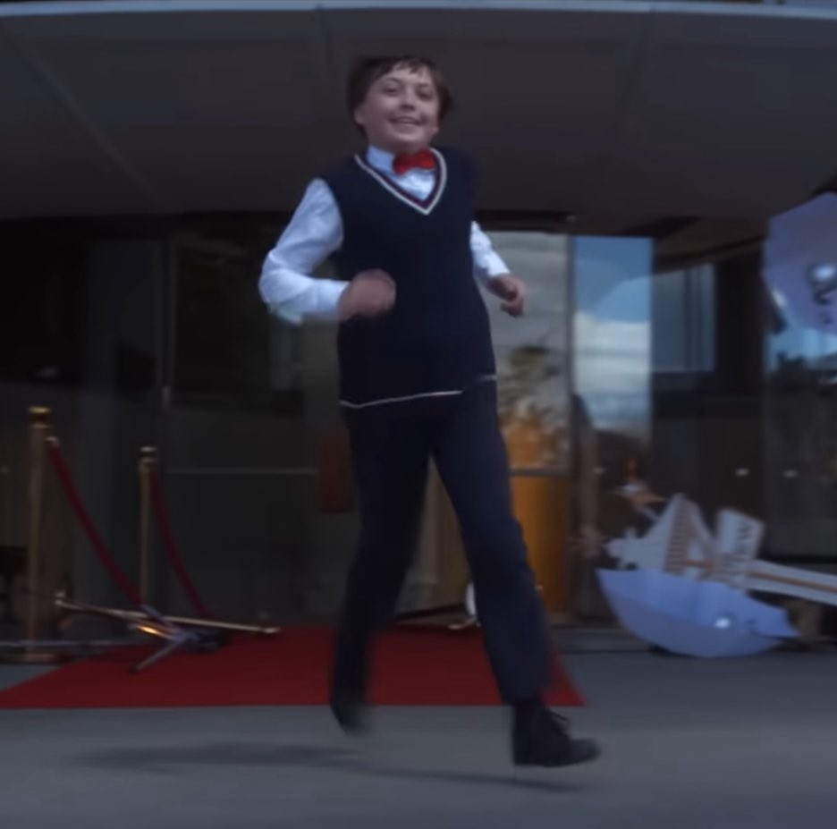 just imagining eric adams entering the mayoral race with this energy