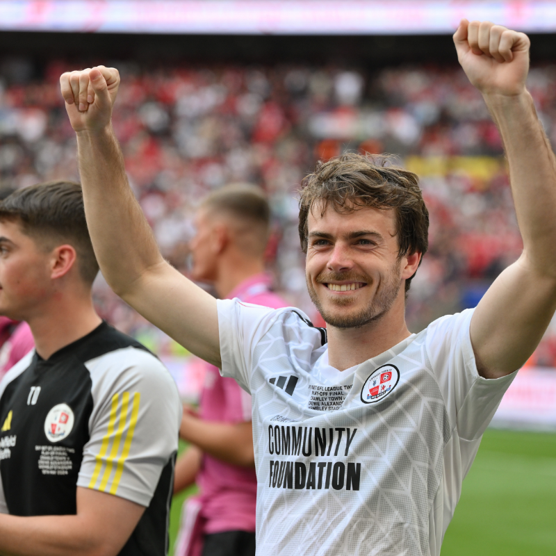 crawleytown's tweet photo. 🥹 The best player in the world!

Crawley Town Football Club can confirm that midfielder Jeremy Kelly has left the club to pursue an opportunity closer to home in the United States of America.

It's been a blast, Jezza!

#TownTeamTogether🔴