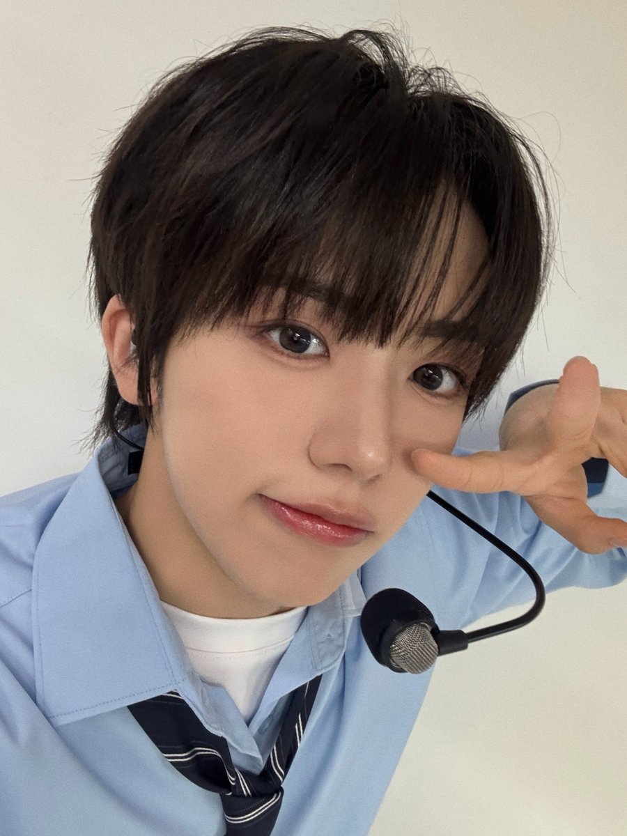 CHA_PXNG's tweet photo. 차웅기 얼굴 공화국🧎‍♀️🧎‍♀️🧎‍♀️🧎‍♀️ https://t.co/MwoJ2IGyjz